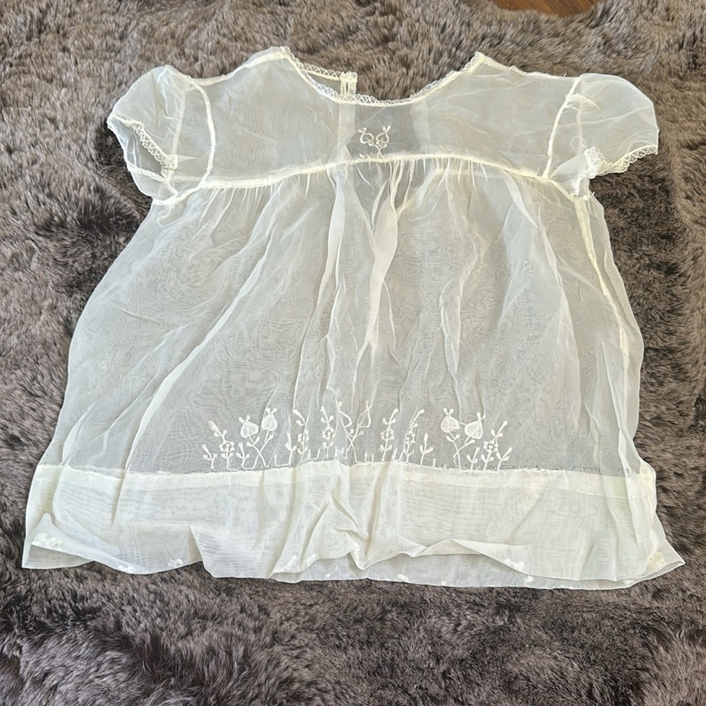 0-6m baby girl, sheer vintage dress, embroidered flowers in front hand stitched🍓